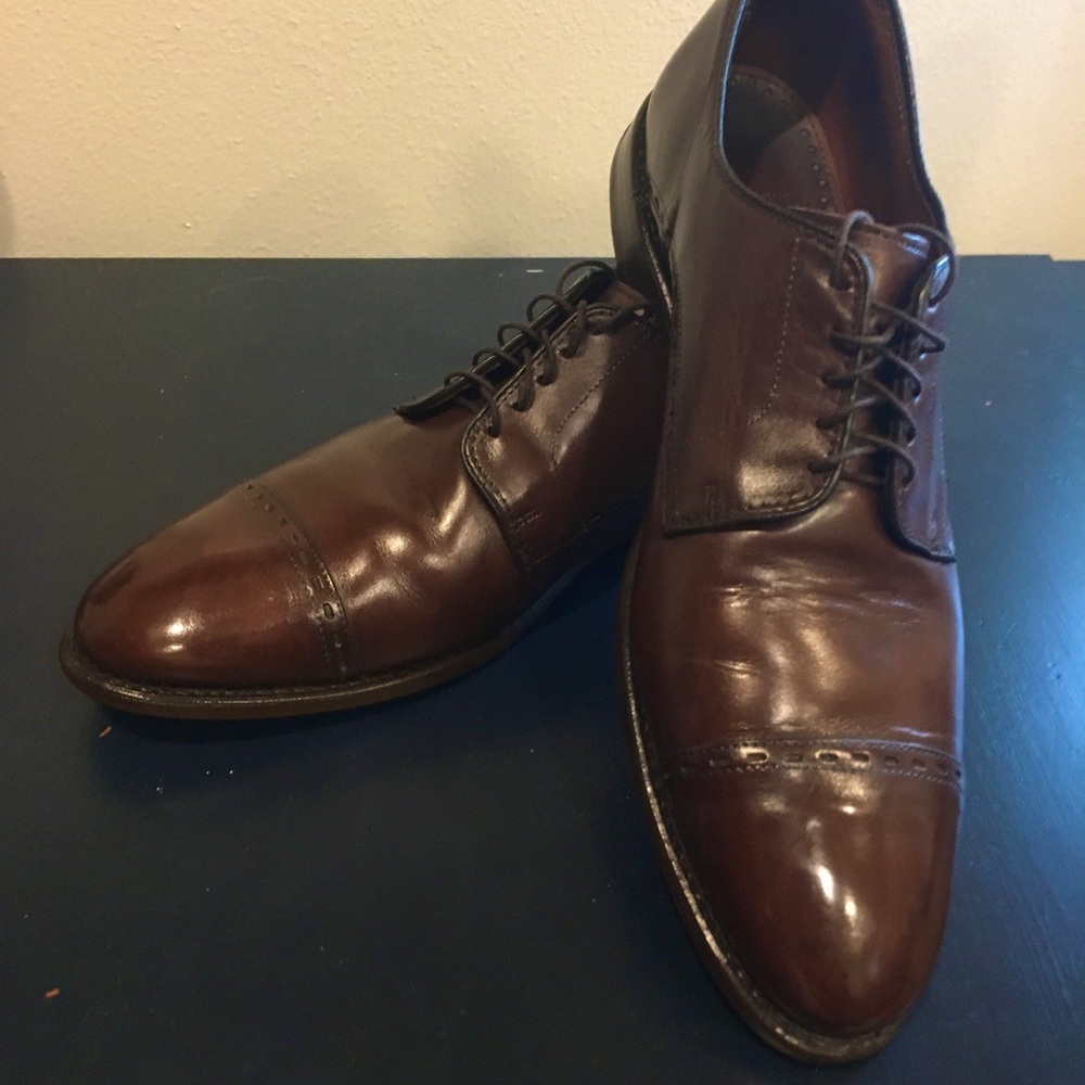Allen Edmonds 13 D brown leather derby’s